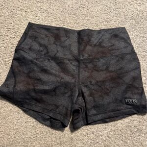 Fleo Apex Contour Short 3.25" - Mid Rise